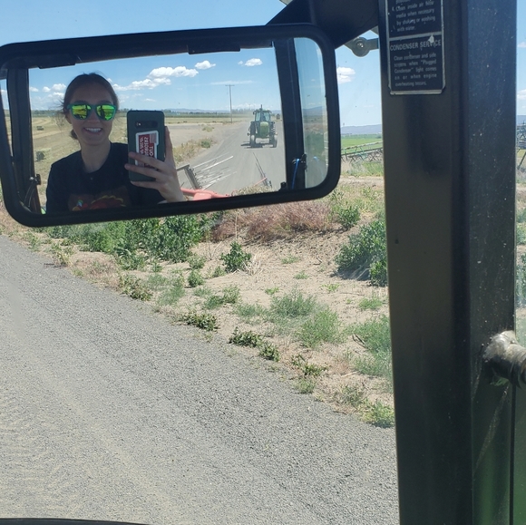 Meet your Posher, Jesse - Picture 3 of 3